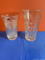 Both vases side by side, full view