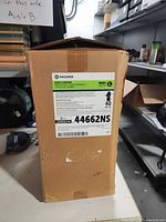 Front of box showing Halyard label and model number 44662NS