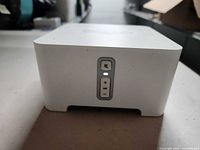 Front view showing device and control buttons