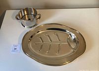 Overall view of both platter and gravy container