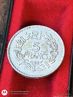 Reverse side showing RF 5 FRANCS 1950 within olive wreath