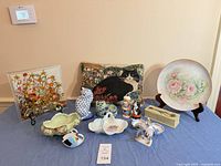 Full lot overview on table