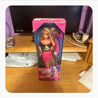 Front view of sealed Glitter Hair Barbie box