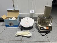 All items grouped: processor, boxed chopper, grill, tray, spatula