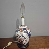 Full view of ginger jar lamp with cord and base