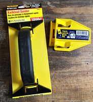 Front view of Ingersoll Kwikload Sander in package and Magnetic Brush Clip