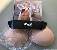 Box showing product image and brand Awant strapless sticky bra