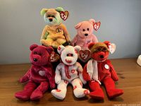 Group shot of all five Ty Beanie Baby bears displaying color, accessories, and swing tags