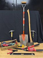 Group overview of all tools standing and laid out