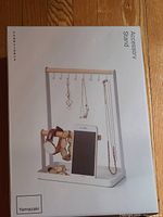 Front of boxed Yamazaki Tosca accessory stand