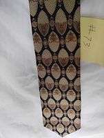 Front view of tie showing full pattern and colors