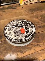 Front view of spool showing Oldtimer label, 25 lb test 1000 ft length