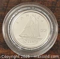 Reverse side showing Bluenose schooner and 10 cents denomination