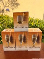 Front view of five Sélection flute boxes