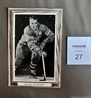 Front view of Bee Hive Group 3 Henri Richard hockey photo showing image, border and nameplate