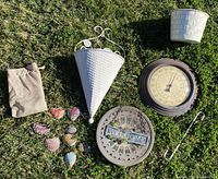 Overview of all items on grass