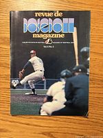 Front cover showing pitcher and title Revue de Baseball magazine Vol.5 No.3