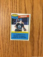 Front of Wayne Gretzky O-Pee-Chee card #182