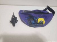 Fanny pack and Batman vehicle toy overview