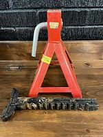 Full view jack stand frame and separate ratchet bar