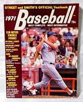 Front cover of 1971 Street and Smith’s Baseball Yearbook showing Boog Powell at bat