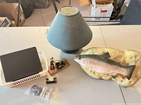 Overview of all lot items on table