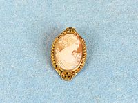 Front view of cameo brooch