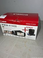 Front of Canon Vixia HF R400 retail box