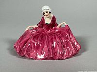 Front view of Royal Doulton Polly Peachum figurine