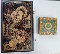 Top view of both boxes showing lid designs