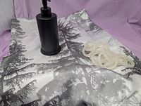 Soap dispenser, curtain fabric, rings overview