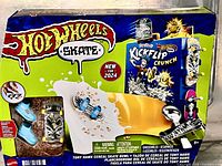 Front of sealed Hot Wheels Skate Tony Hawk Cereal Skate Bowl set showing all components