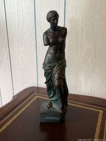 Front view of bronze Venus de Milo reduction on plinth