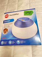 Front of Life humidifier box showing model, capacity and Sunbeam branding