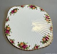 Full view of Royal Albert Old Country Roses platter