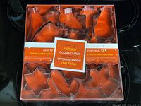 Front view of unopened box showing cutters and label