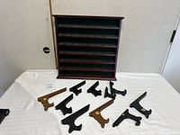 Shelf and stands overview on table