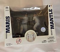 Front window box showing both figures and 1961 Yankees graphics