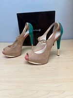 Front angle showing overall design, colour blocking and box