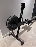 Front section with flywheel and upright leg