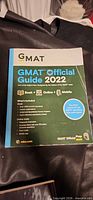 Front cover of GMAT Official Guide 2022