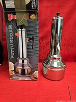 Puttu maker next to original Diamond branded box