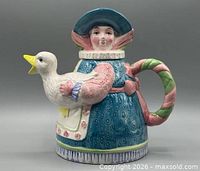 Front view of Mother Goose teapot