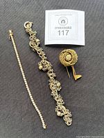 Overview of all three jewellery items