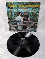 Front sleeve and vinyl record overview