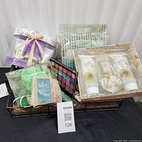 Overall lot showing all gift sets and tray