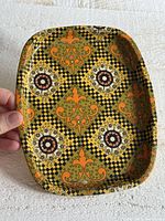 front of tray showing full pattern