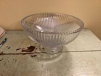 Crystal bowl upright showing ribbed sides