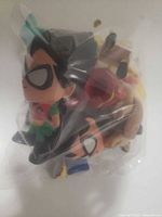 Bagged figures showing Robin front view