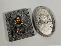 Both plaques front view